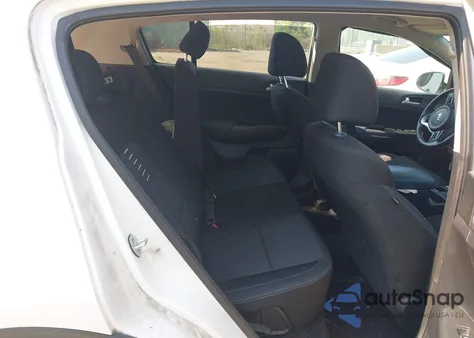 2017 Kia Sportage Lx z USA, uszkodzony, nr VIN KNDPM3AC3H7036331